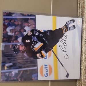 Mario Lemieux - Autographed 8" X 10" Photo- With Certificate of Authenticity